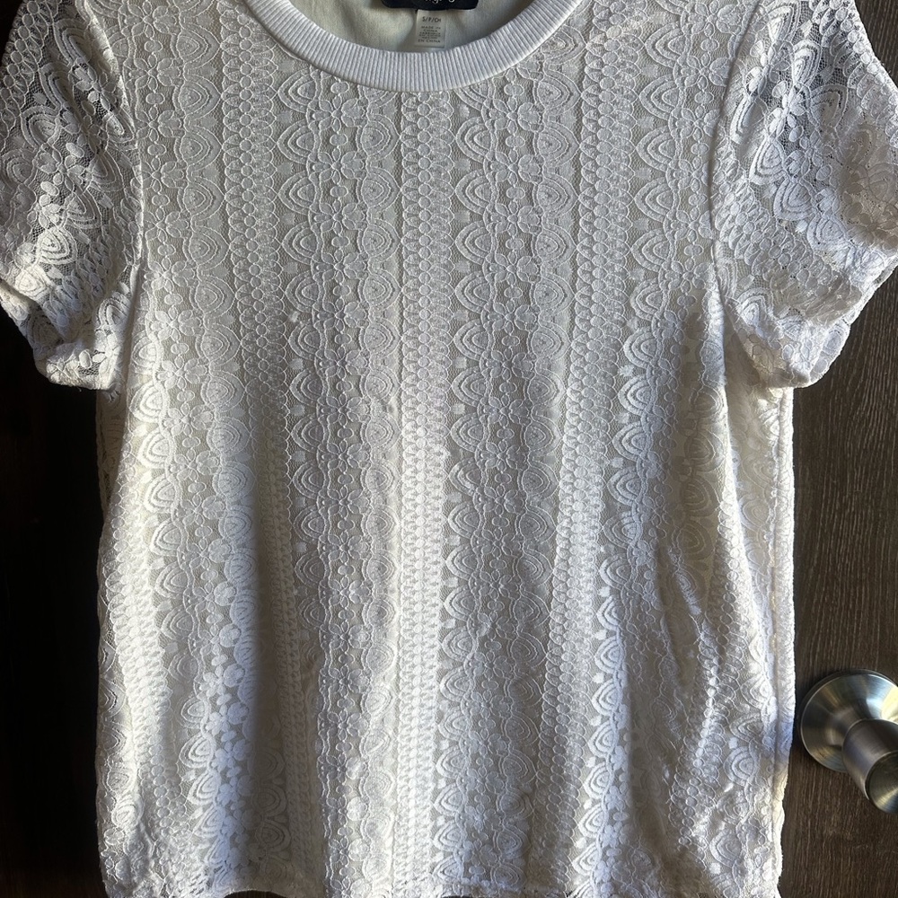 Cable & Gauge White Lace Knit Short-Sleeve Top